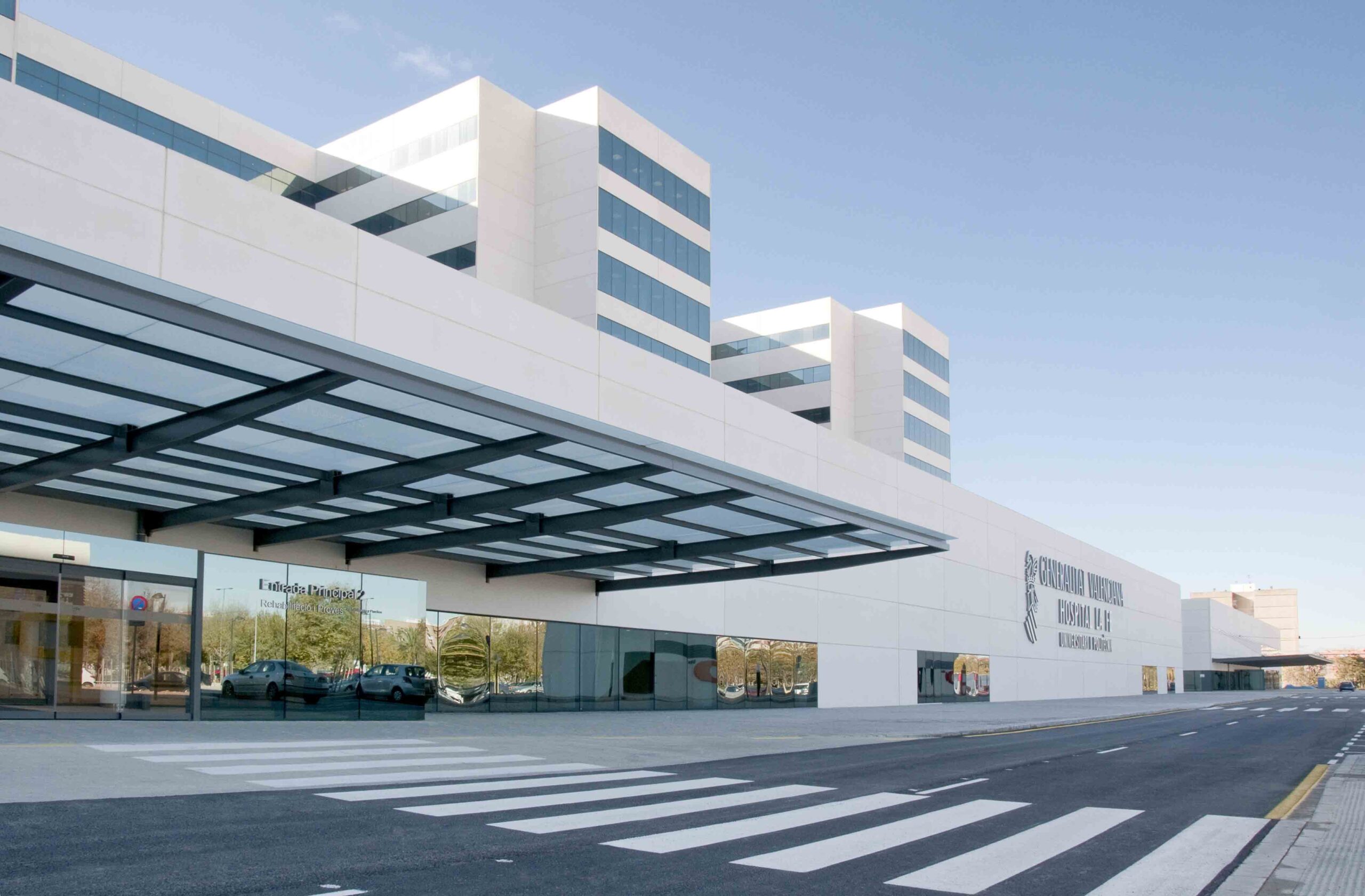 Fachada del Hospital Universitari i Politècnic La Fe de Valencia