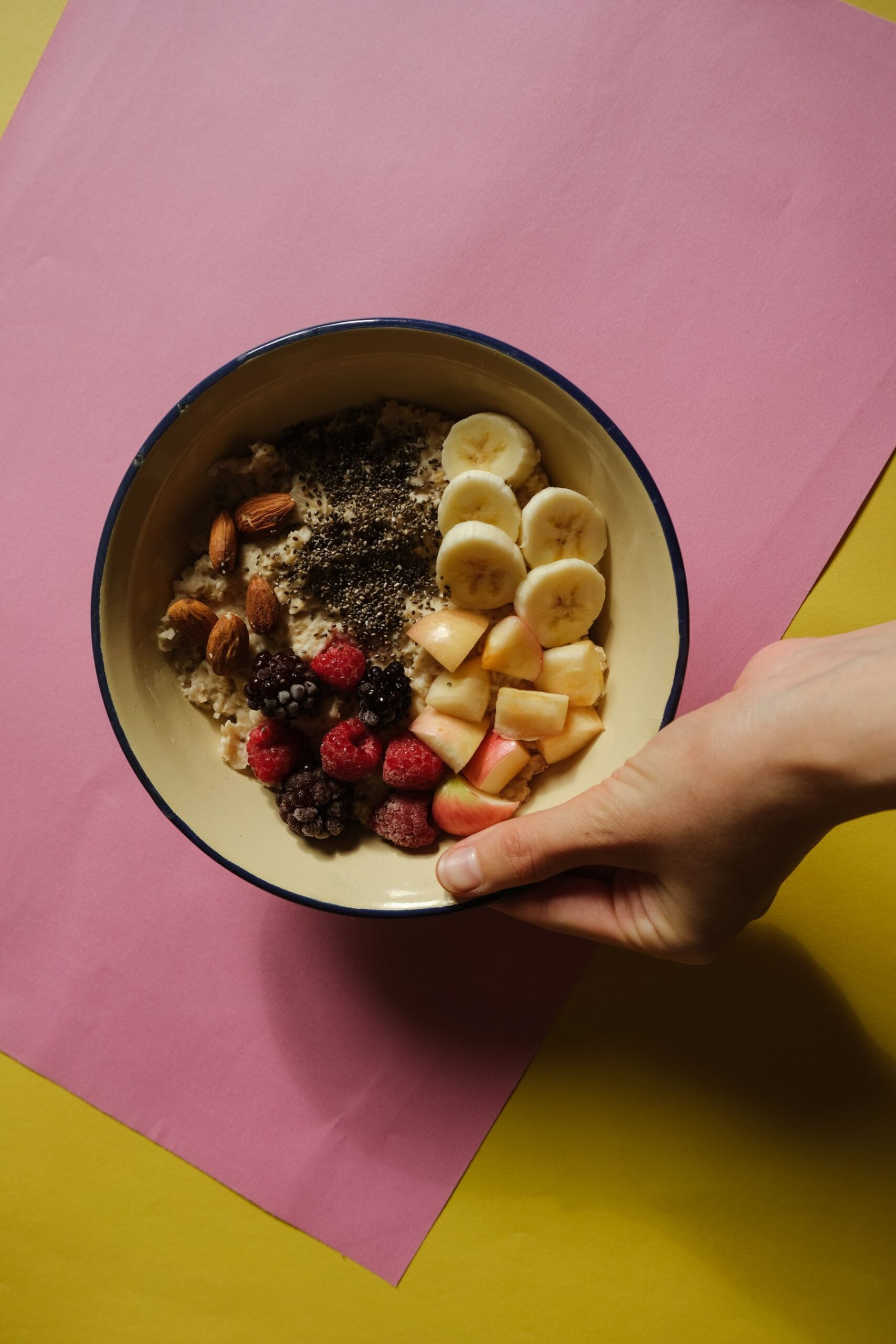 Avena, fruta y frutos secos: cuatro cambios para cuidar el corazón